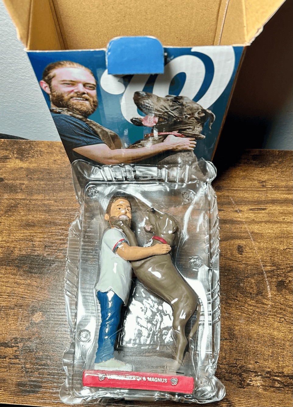 WASHINGTON NATIONALS - JAYSON WERTH & MAGNUS - 2016 MLB SGA PET FIGURINE ⚾⚾🐶🐶